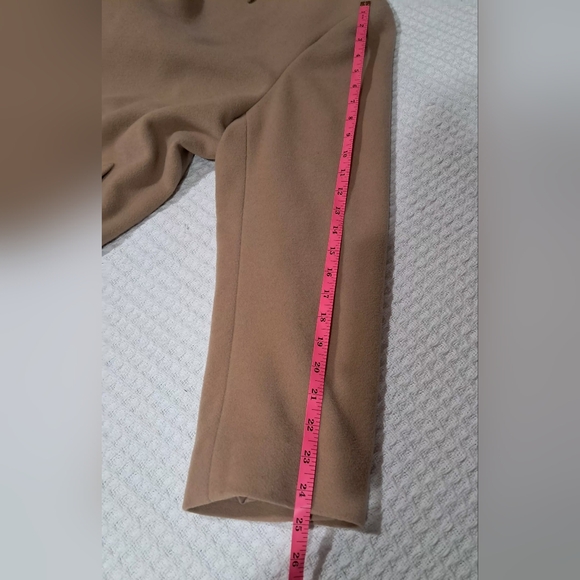 Lands' End 100% Wool Women's Camel Overcoat - Size 44 - Picture 5 of 16